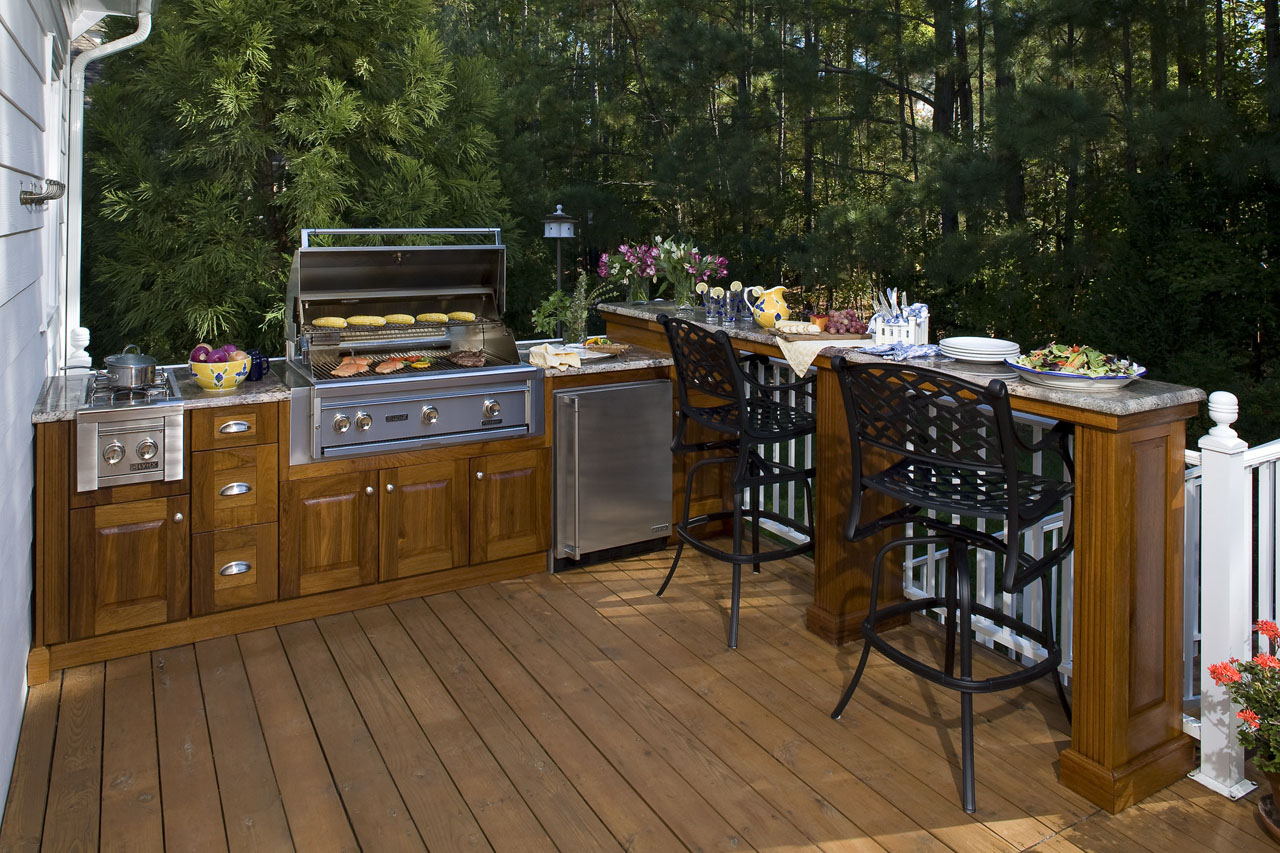 Outdoor Bbq Kitchen And Bar Outdoor Kitchens At Lowes Com We Also Supply Every Kind Of Bbq Accessory And Cooking Accompaniment You Can Think Of To Take Your Outdoor Cooking